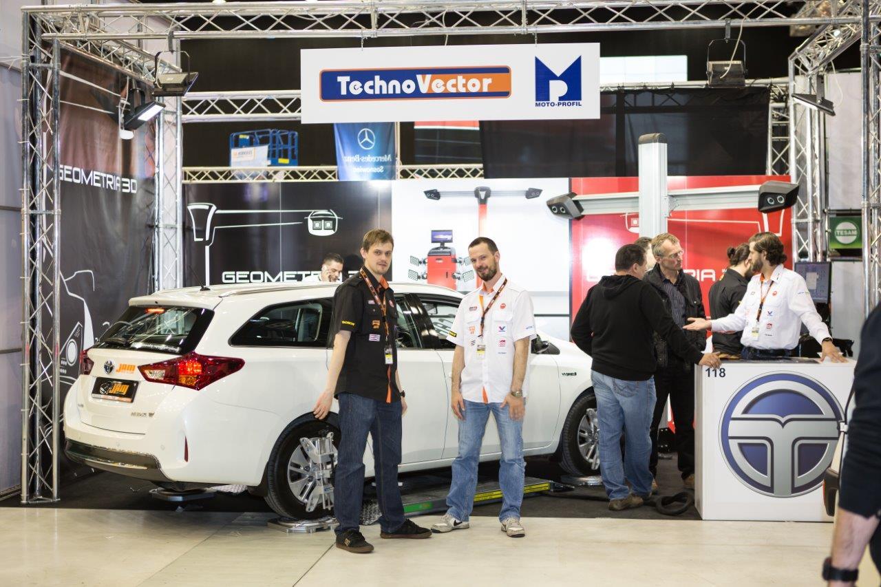 Оборудование Техно Вектор на выставке ProfiAuto Show2015